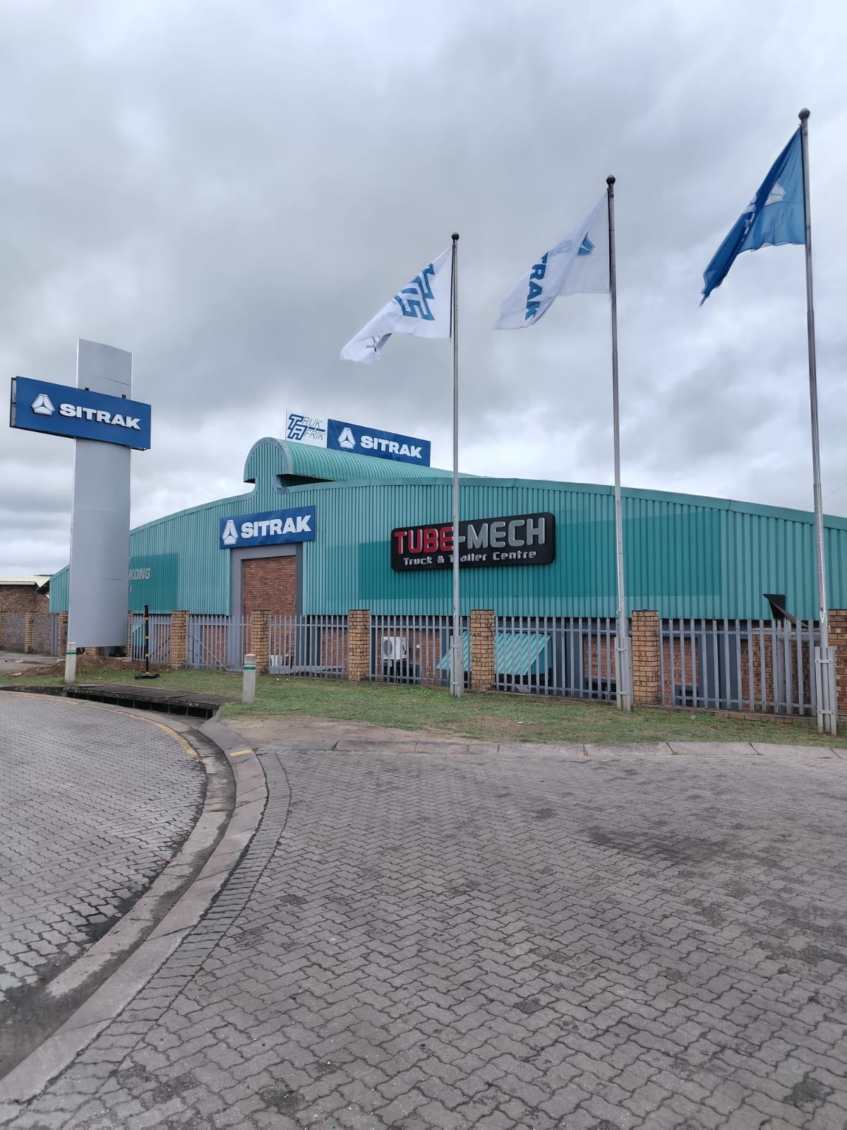9 Meter Pylon, Flags and Sign Boards